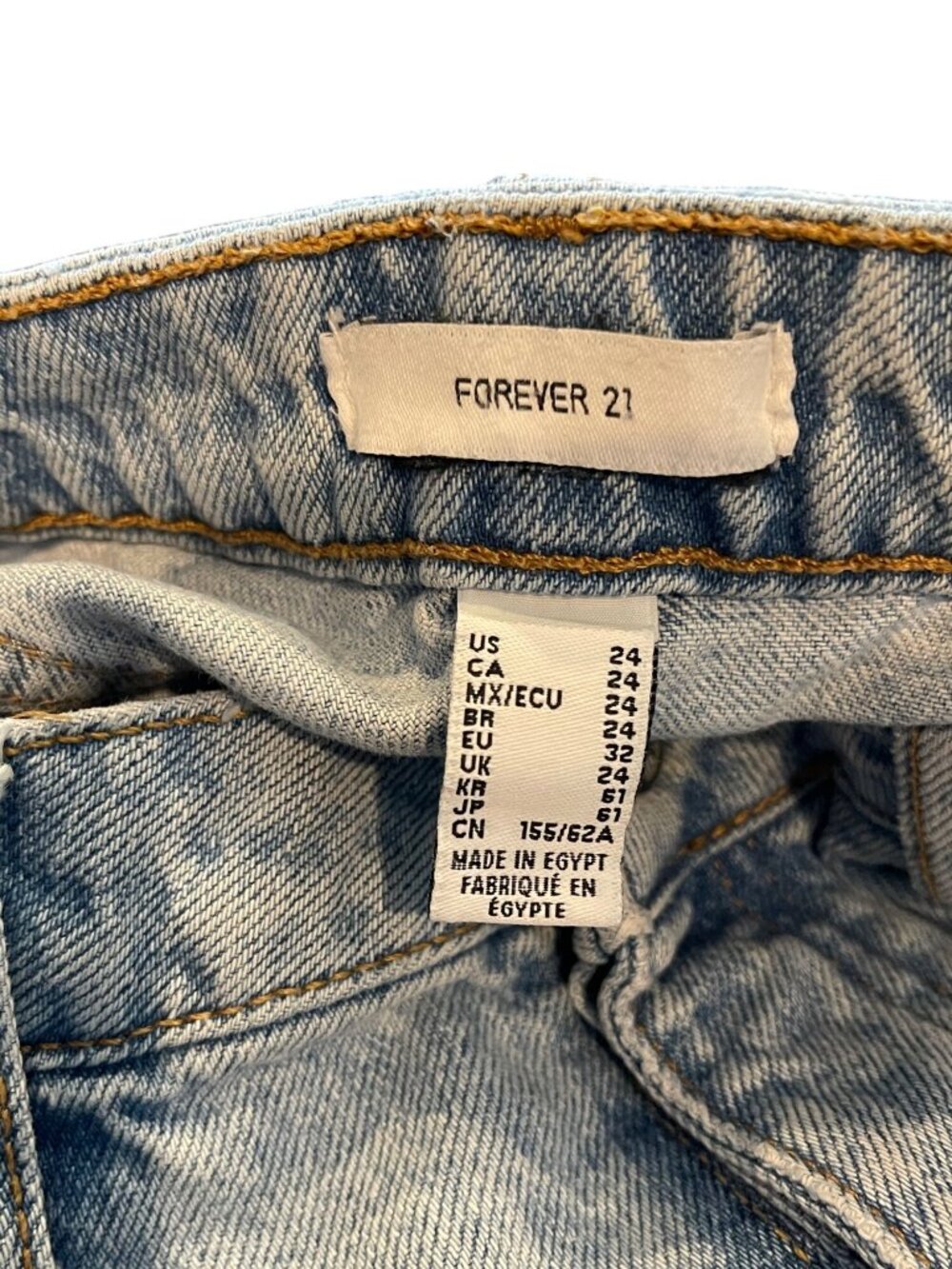 Womens Distressed High-Waisted Light Wash Jeans Size 24 Forever 21 - Picture 3 of 11